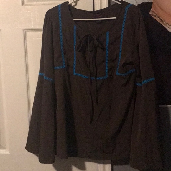 Longed sleeved brown blouse - Picture 1 of 4